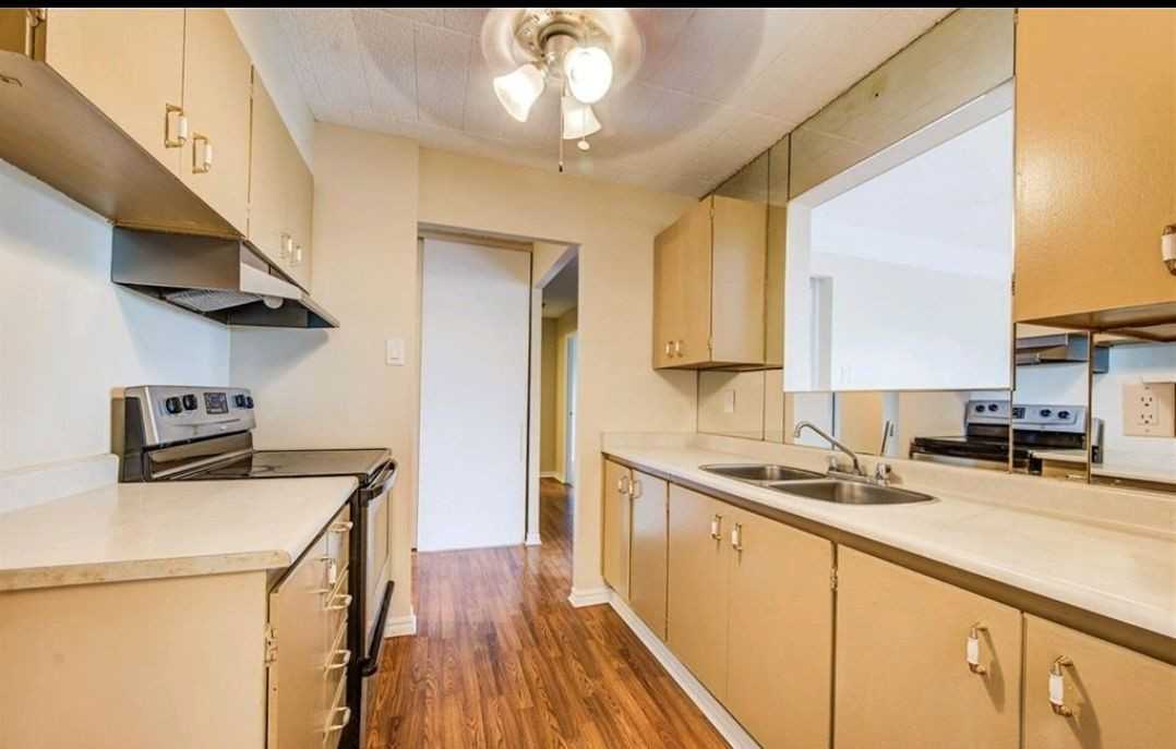 75 Hazelglen Drive - Photo 2 of 10