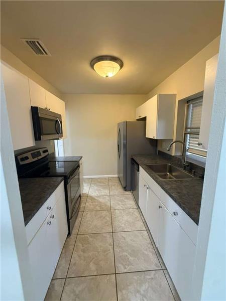 22189 Laramore Ave - Photo 3 of 21