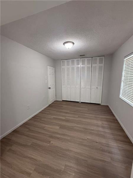 22189 Laramore Ave - Photo 6 of 21