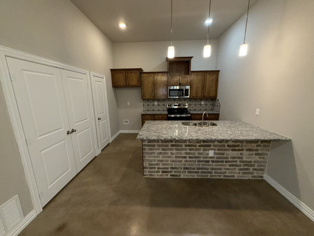 2214 Briar Hollow Drive - Photo 7 of 12