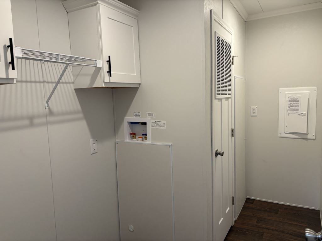 296 Cimarron - Photo 7 of 34