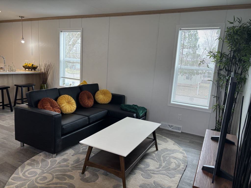 530 Cimarron - Photo 4 of 34