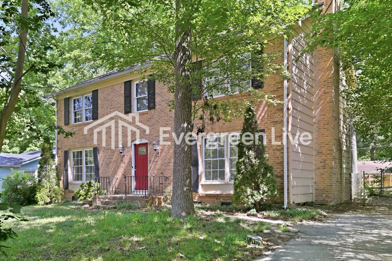 3410 Winchester Dr - Photo 2 of 10