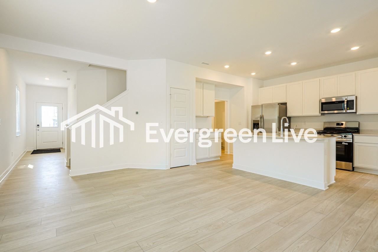 8911 Willis Way - Photo 5 of 18