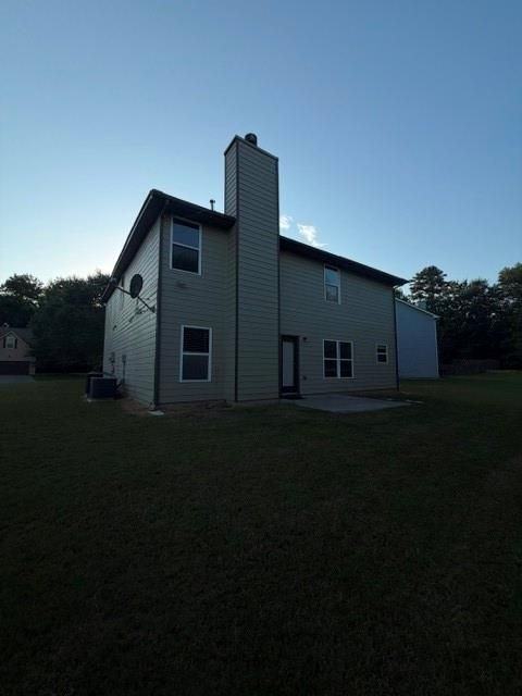 1020 Capstone Ct - Photo 4 of 26