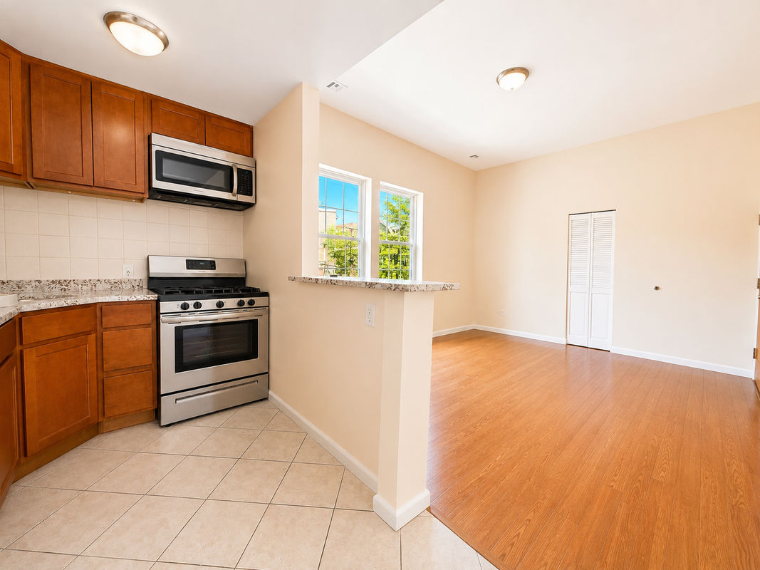 86 W 21st St - Photo 3 of 12