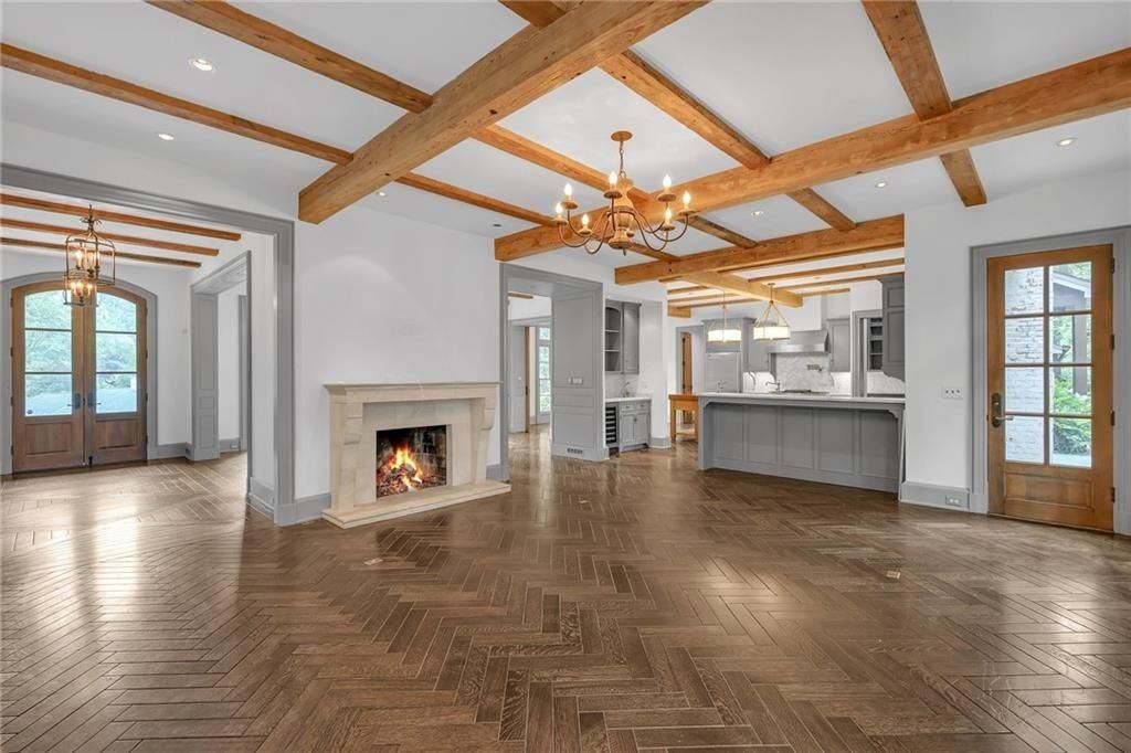 425 Broadland Rd Nw - Photo 3 of 50