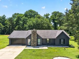 11525 Matthews Trl - Photo 1 of 1