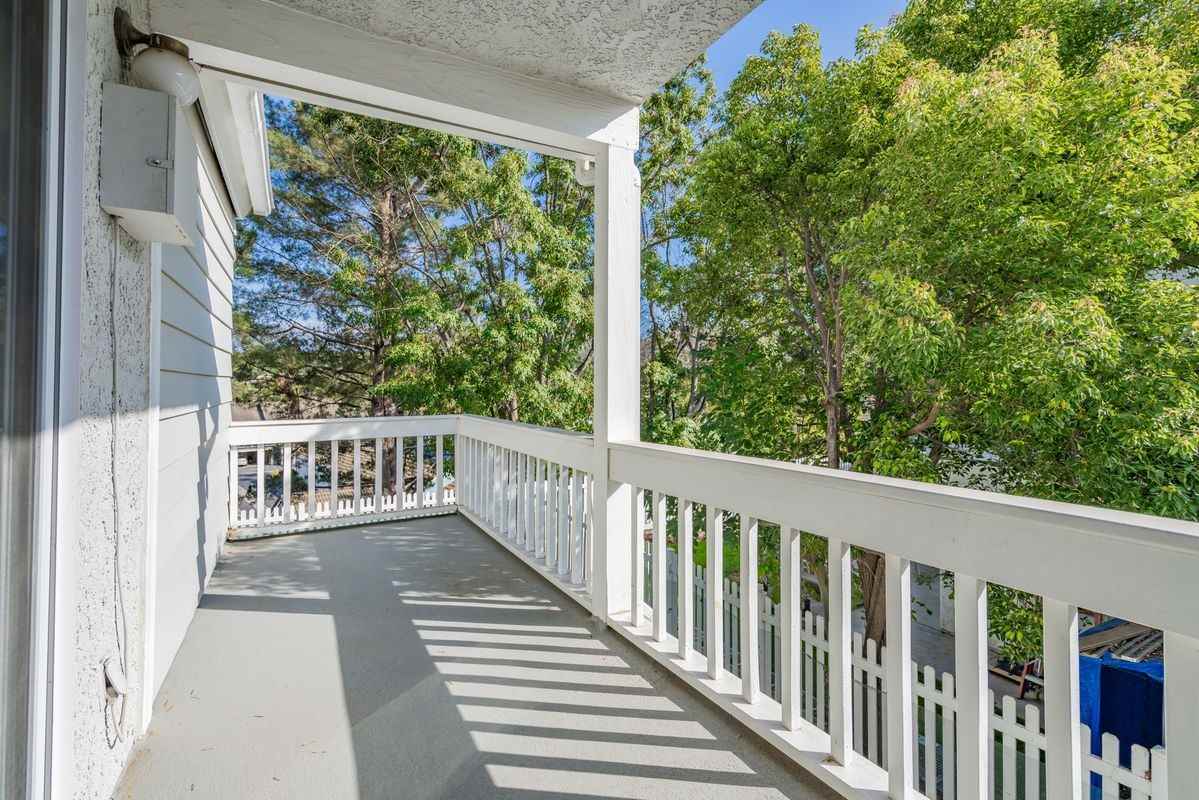 426 Algonquin Dr - Photo 7 of 11
