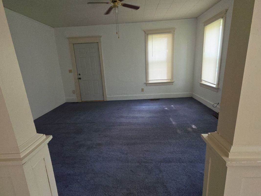 427 N Oak Ave ##1 - Photo 2 of 10