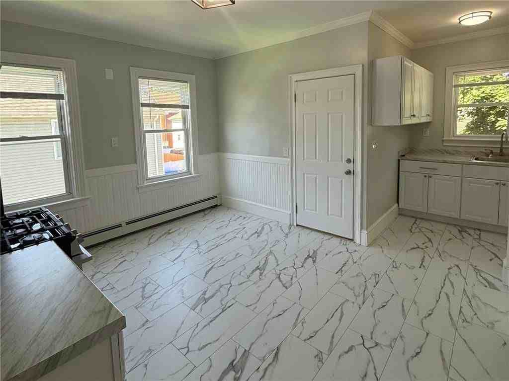 104 Oakland Ave ##2 - Photo 4 of 11