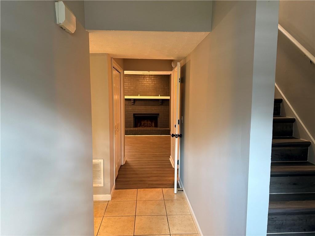 1020 Dassow Court - Photo 5 of 16