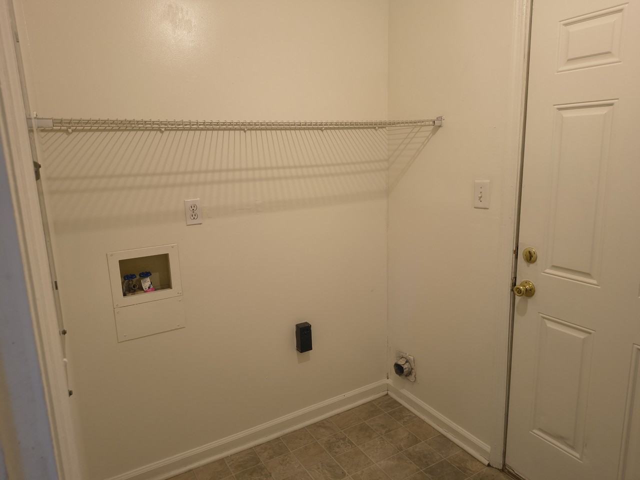 2304 Roundup Dr - Photo 5 of 15