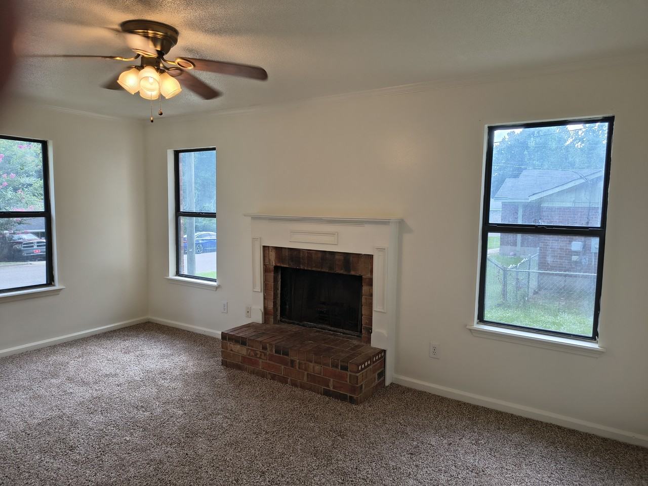 2304 Roundup Dr - Photo 6 of 15