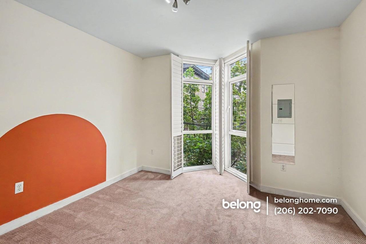 103 Bellevue Ave E #307 - Photo 4 of 16