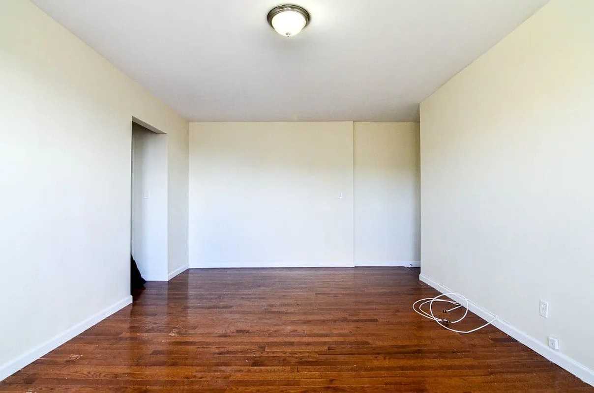 41-45 52nd Street #2D - Photo 4 of 7