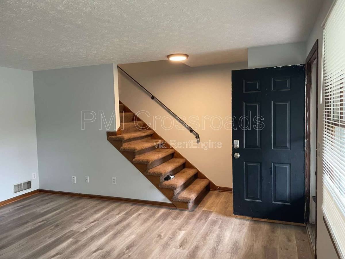 7594 Peachmont Ave Nw - Photo 3 of 10
