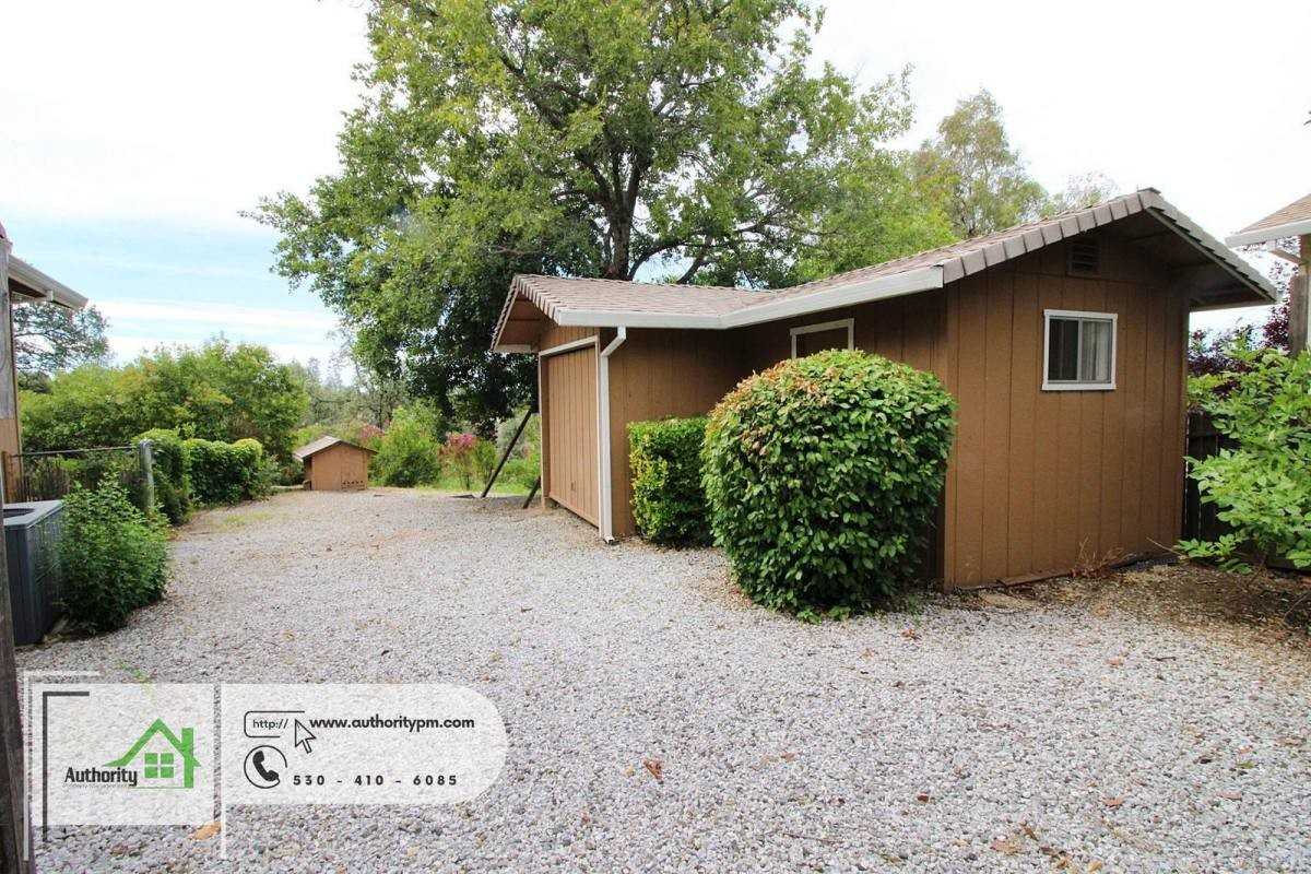 3345 Golden Heights Dr - Photo 3 of 10