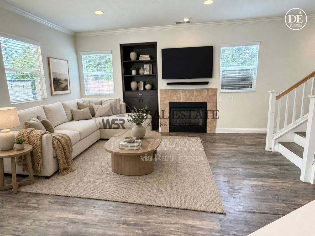 5798 Mapleview Dr - Photo 3 of 10