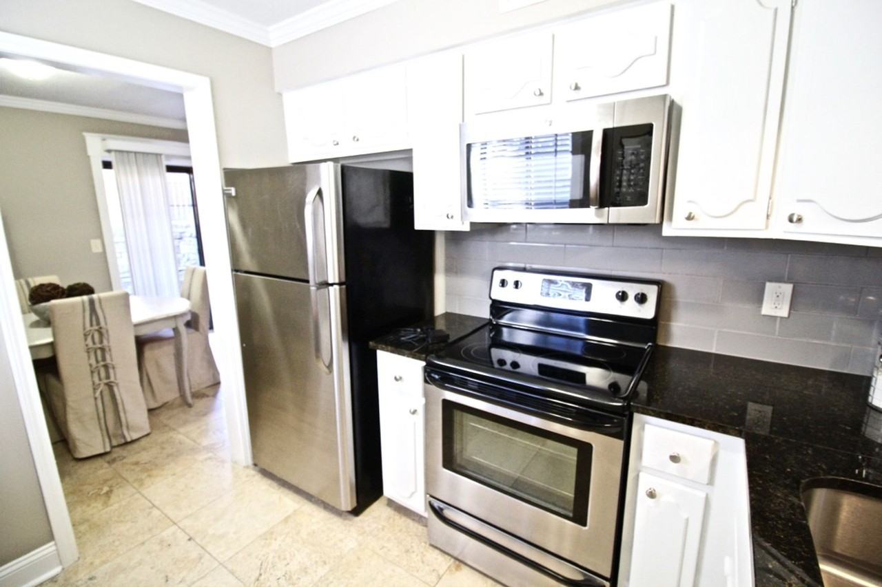 Plaza 44 Apartments - Photo 7 of 19