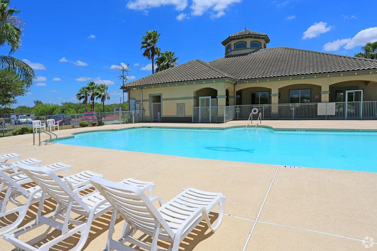 Padre De Vida Apartments - Photo 7 of 15