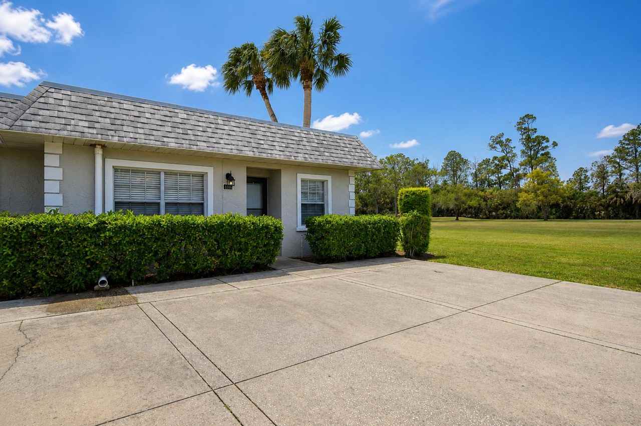3683 Trophy Blvd - Photo 2 of 19