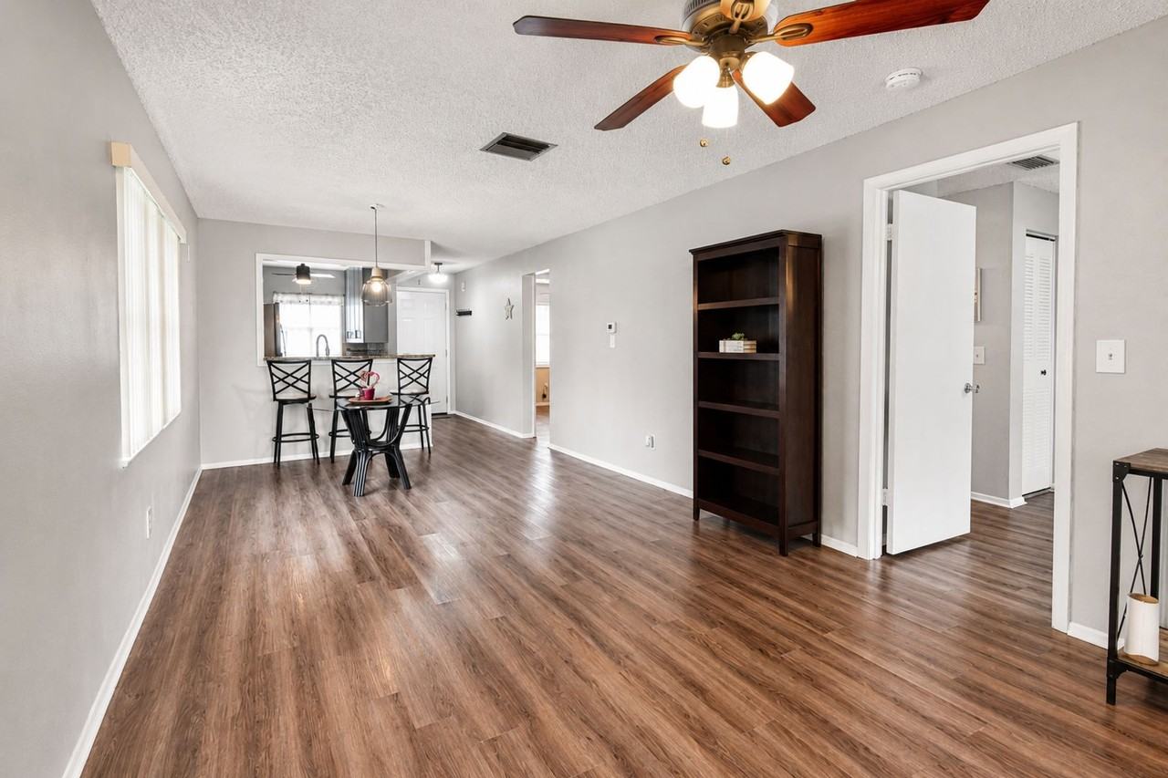 3683 Trophy Blvd - Photo 7 of 19