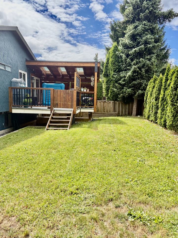 2659 Wildwood Drive - Photo 2 of 17
