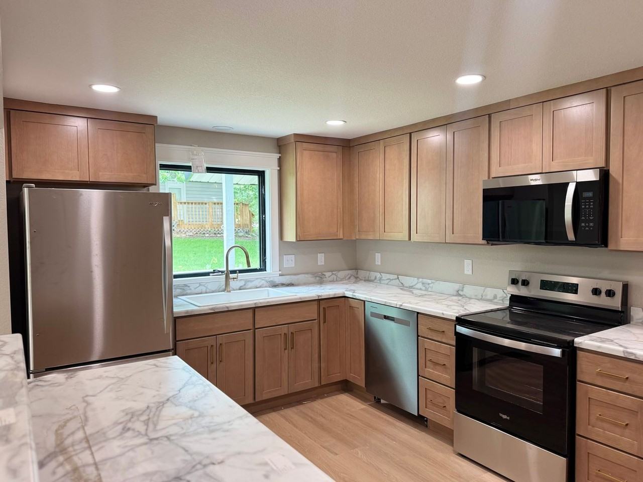 3033 Dickens Ave - Photo 3 of 19