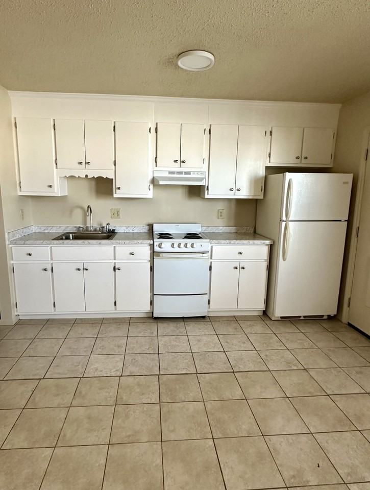 951 Bellmore Avenue - Photo 2 of 20
