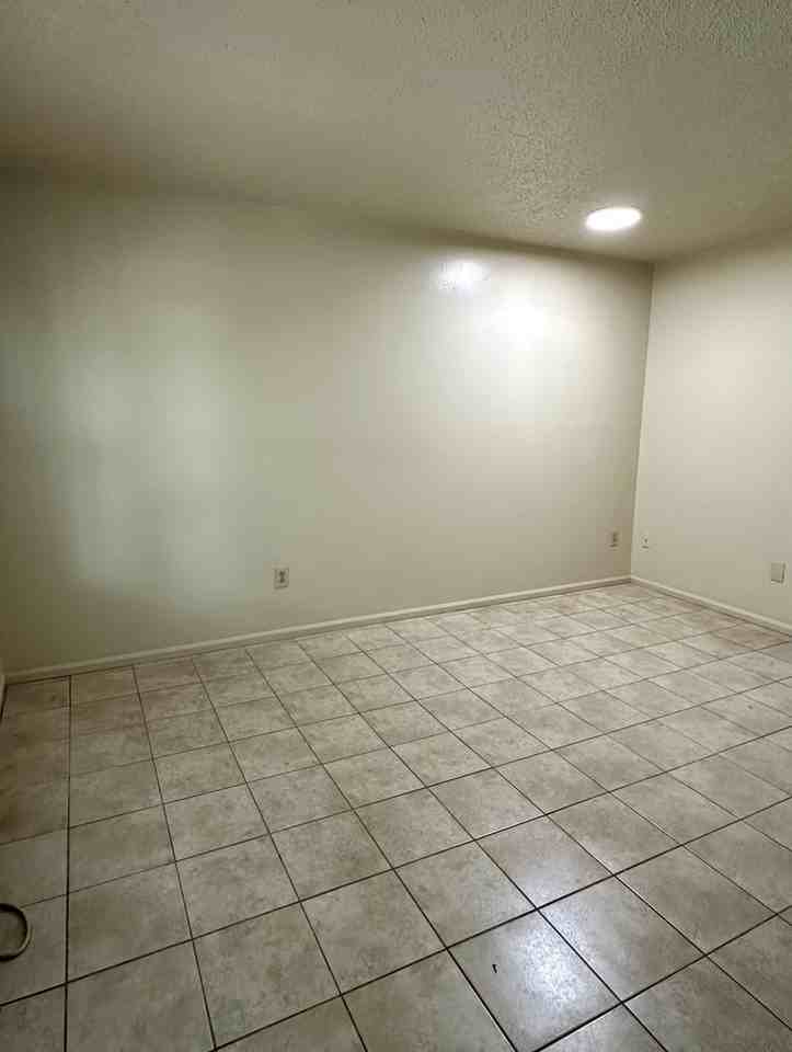 951 Bellmore Avenue - Photo 4 of 20