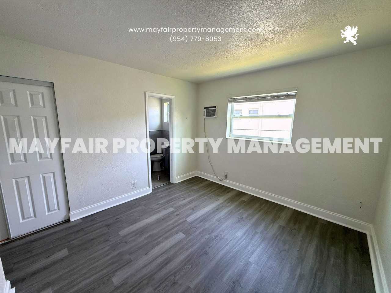 240 Southwest 8th Street - Photo 4 of 22