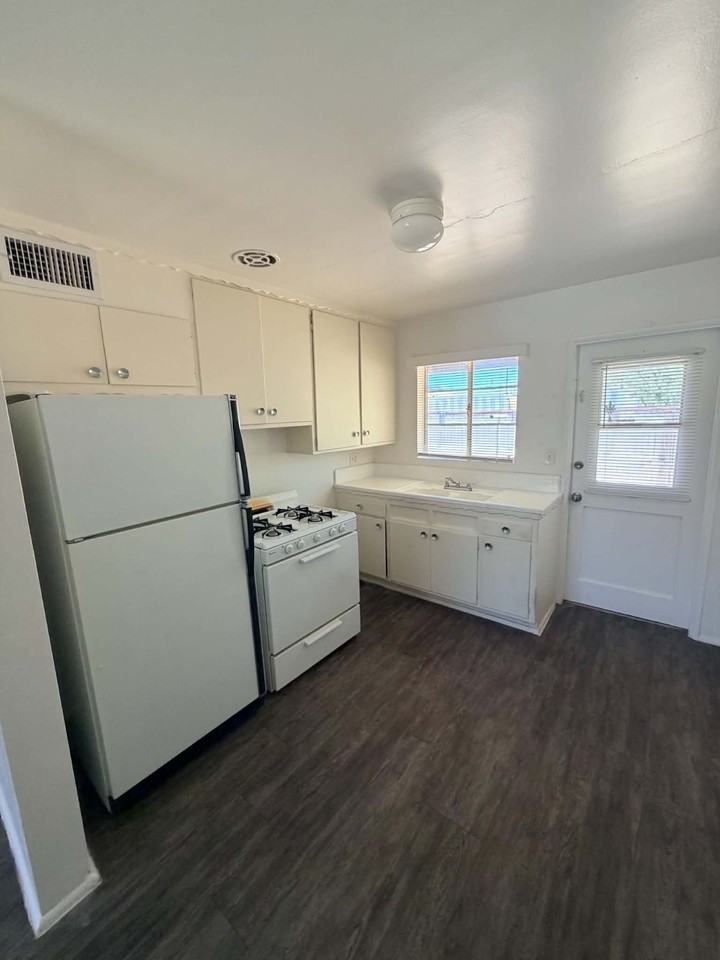 1660 // 3571 East 3rd Street - Photo 5 of 16