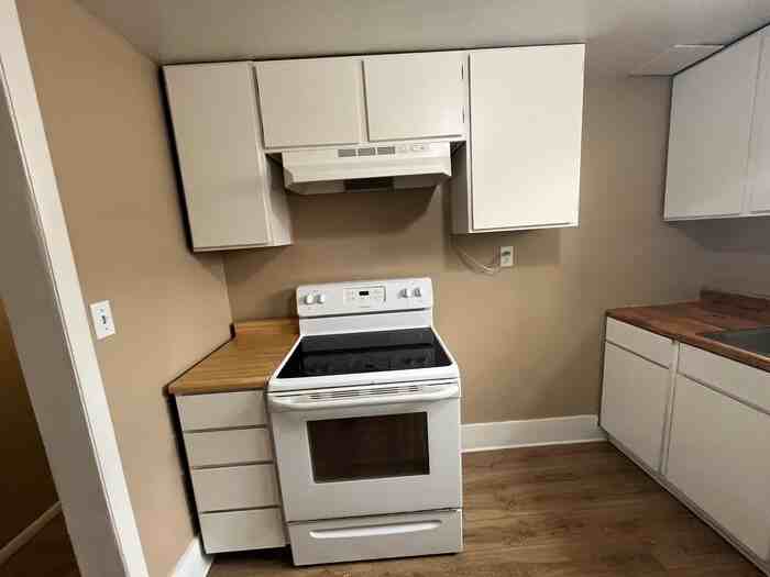 515 W Fern Dr #A - Photo 6 of 9