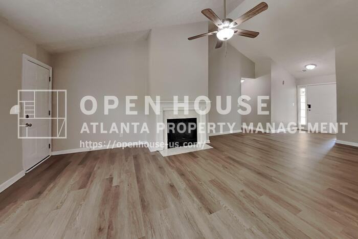 1096 Sham Pointe Dr - Photo 4 of 22
