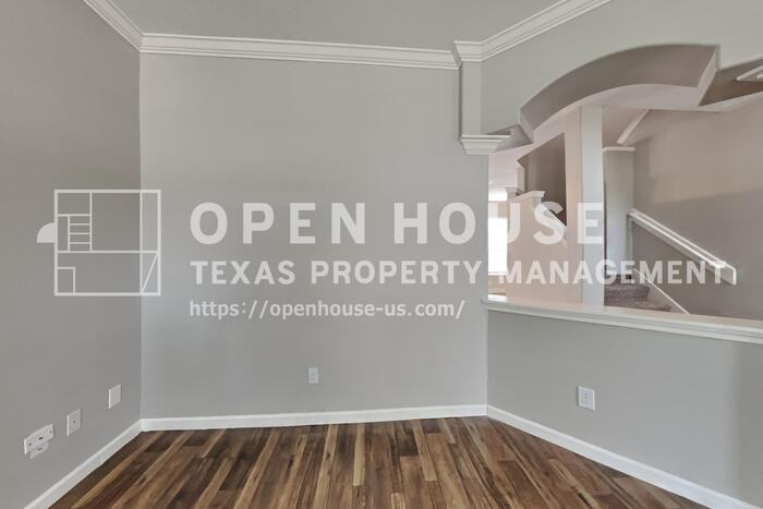 10051 Rio Bravo Rd - Photo 5 of 21