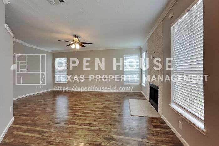 10051 Rio Bravo Rd - Photo 6 of 21