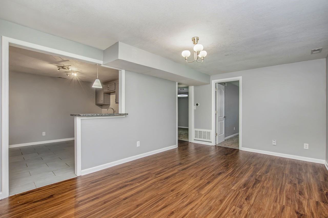 Mission Park Apartments - Photo 5 of 30