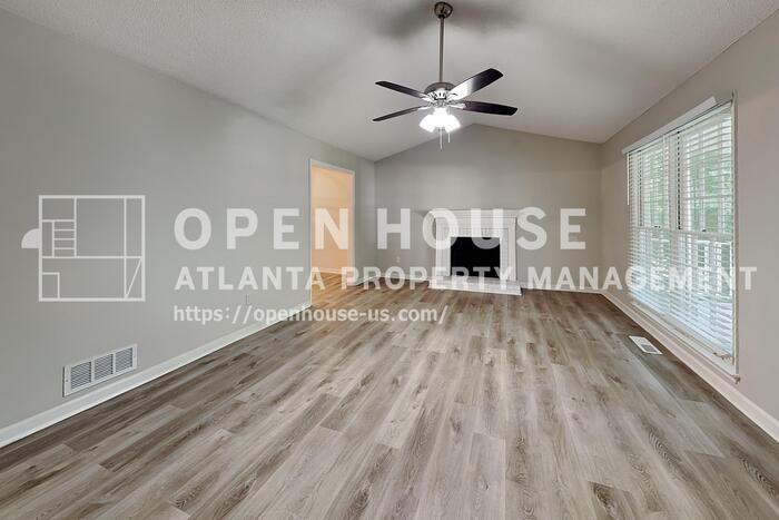 5336 Muirwood Pl - Photo 5 of 23