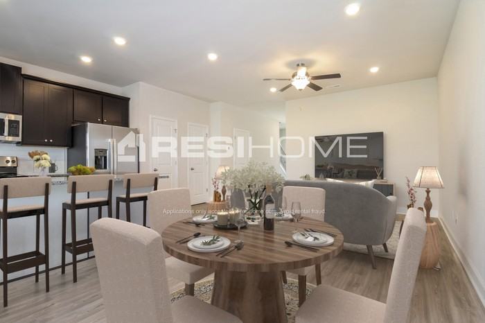 1128 Simmons Bend Ct - Photo 6 of 19