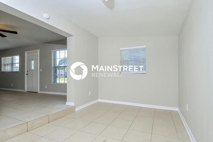 4417 W Varn Ave - Photo 5 of 16