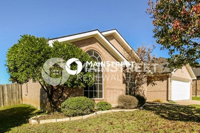 2520 Castle Pines Dr - Photo 3 of 16