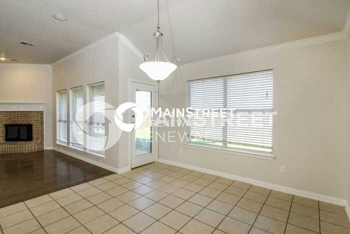 2520 Castle Pines Dr - Photo 7 of 16