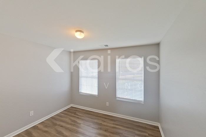 127 Village Creek Dr - Photo 7 of 21