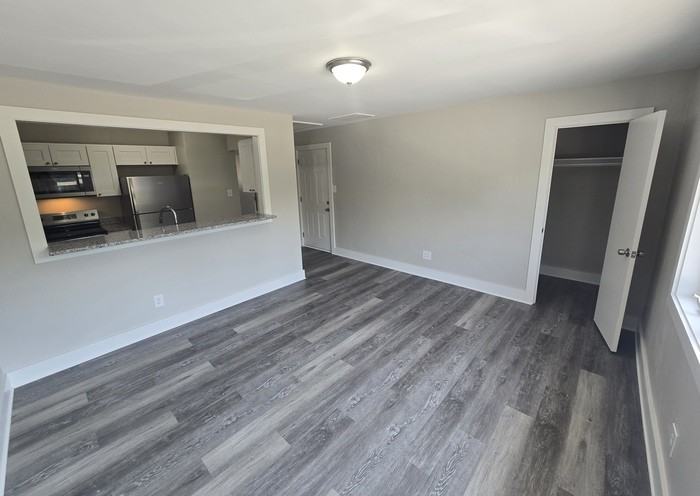 9600 11th Bay St #7 - Photo 7 of 12