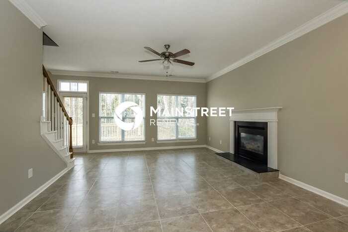 7838 Ambleside Dr - Photo 4 of 17
