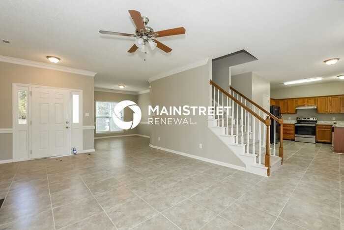 7838 Ambleside Dr - Photo 6 of 17