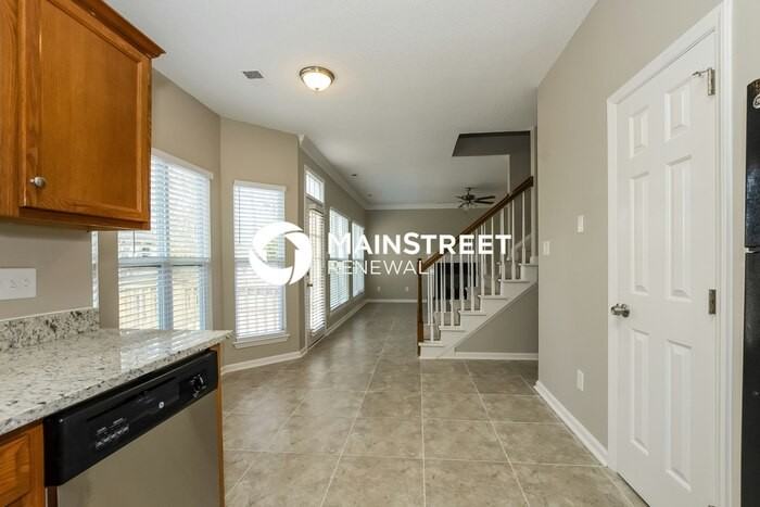 7838 Ambleside Dr - Photo 7 of 17