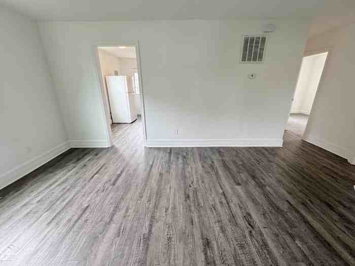 516 Homestead Ave - Photo 4 of 50