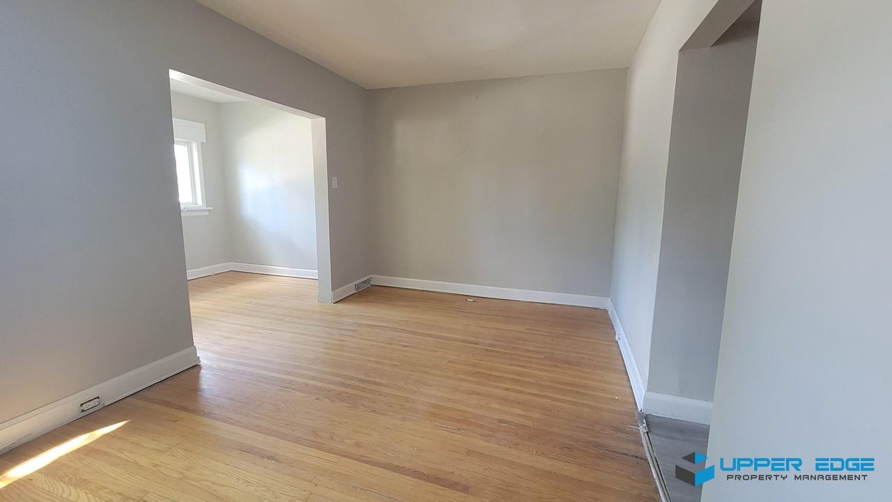 443 Langside Street #1 - Photo 7 of 9